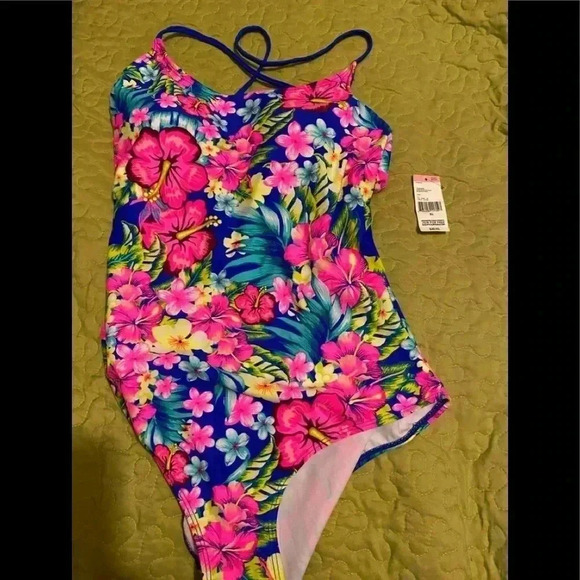 Sears‎ - Picture 1 of 2